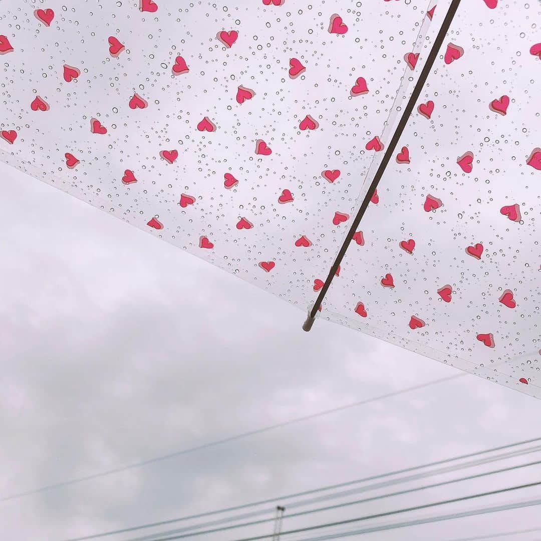 のインスタグラム：「☔️」