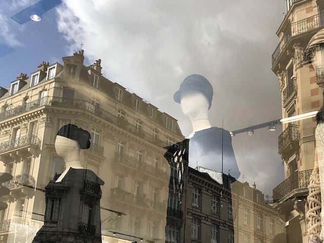 山本耀司さんのインスタグラム写真 - (山本耀司Instagram)「Paris shop▫️Y’s Yohji Yamamoto 25, rue du Louvre 75001 Paris ▫️+33 1 42 21 42 93 ▫️  #YohjiYamamoto #Ys #Paris」7月3日 21時50分 - yohjiyamamotoofficial