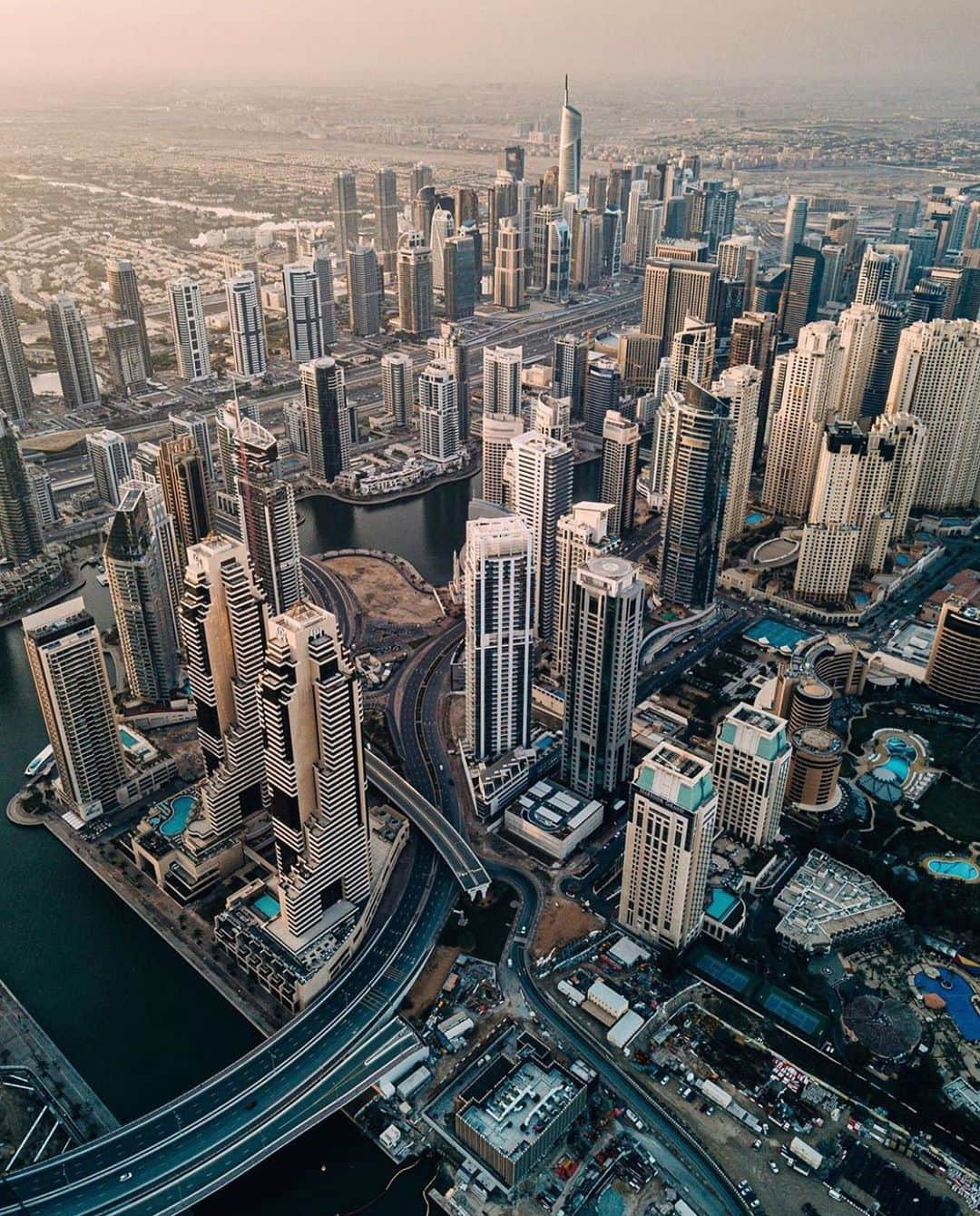 ドバイさんのインスタグラム写真 - (ドバイInstagram)「#Dubai Marina 📷:@bemorephotos」7月3日 21時59分 - dubai