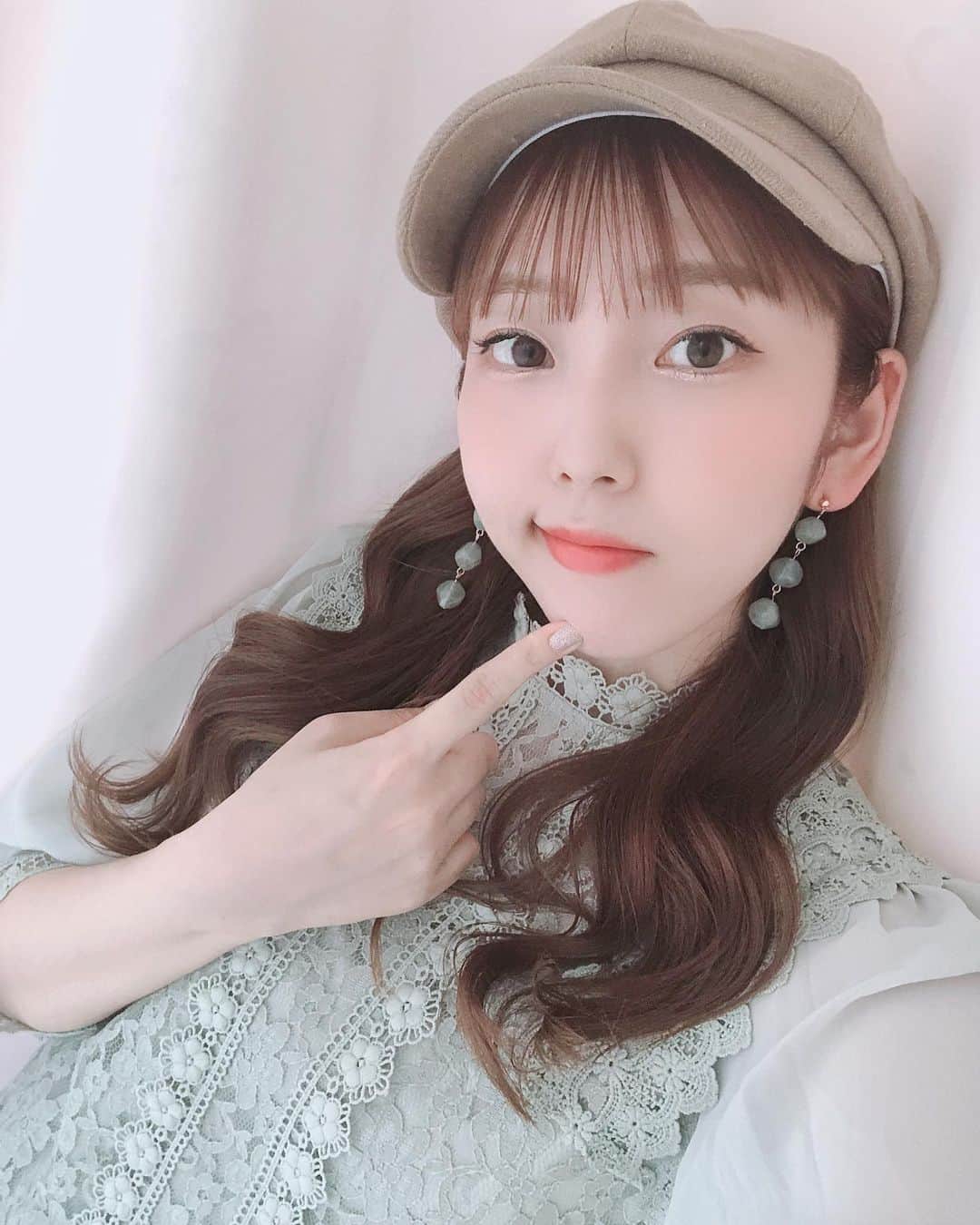 木下望のインスタグラム：「・ ・ 最近しまむら多👗しまむらありがとう👗 ・ 5日はのんちゃんのお誕生日会です🎂みんな予約は済んだ🥺？？来てねん🍑 ・ メンバーに誕プレ買ってもらって優勝した🏅またのせるぅ👡 ・ ・ #today #todayscode #code #codenate #今日のコーデ #今日の私服 #私服 #しまむら #ミントグリーン」