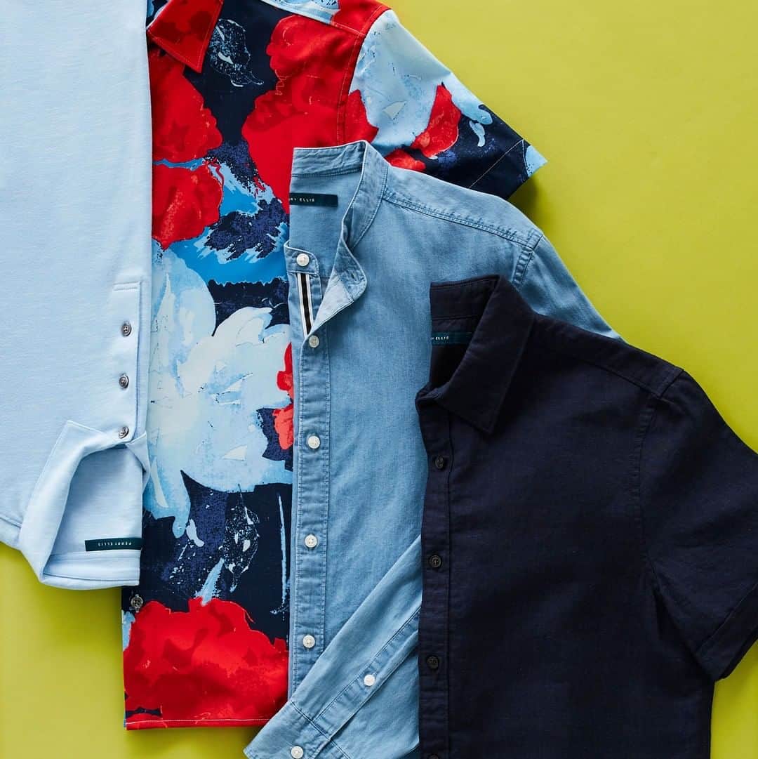 ペリーエリスのインスタグラム：「Party season calls for party shirts. Shop our new prints and classic casual shirts for best dressed worthy status. #lifereadysince1976」