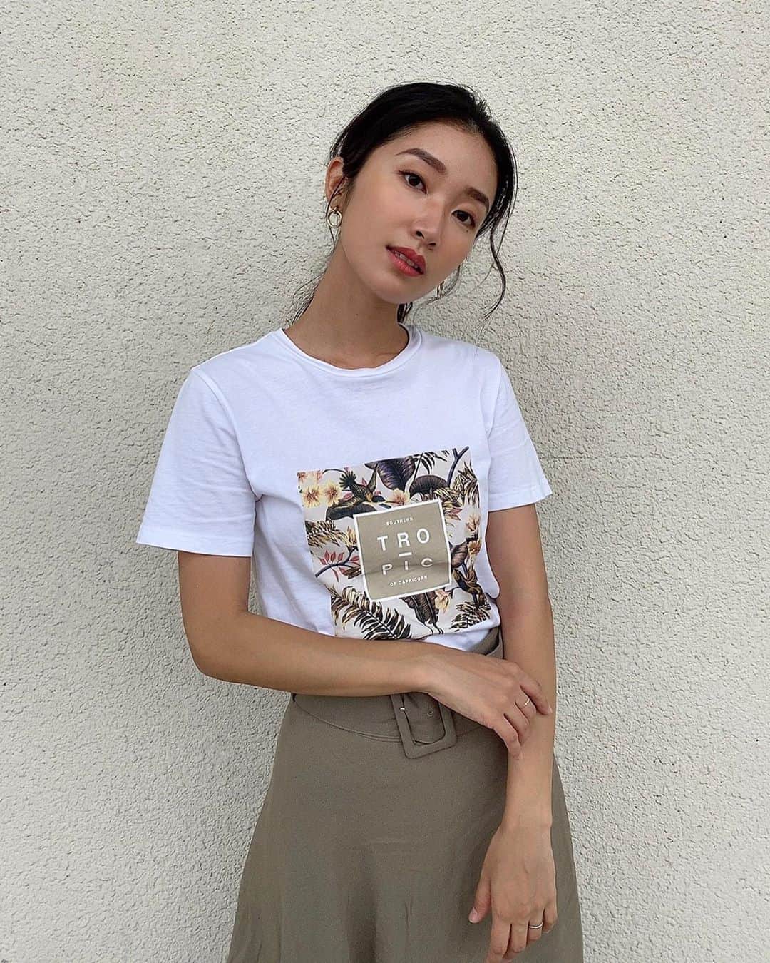 恵里花のインスタグラム：「私服オフショット🥾﻿🌿 ﻿ 長いようであっという間だった1週間。﻿ ﻿ 時間は平等に与えられていても﻿ その人によって感じ方が違いますよね⏳💭﻿ みなさんはどうでしたか😌❓﻿ ﻿ #erikasfd﻿ #ootd﻿ #styleoftheday」