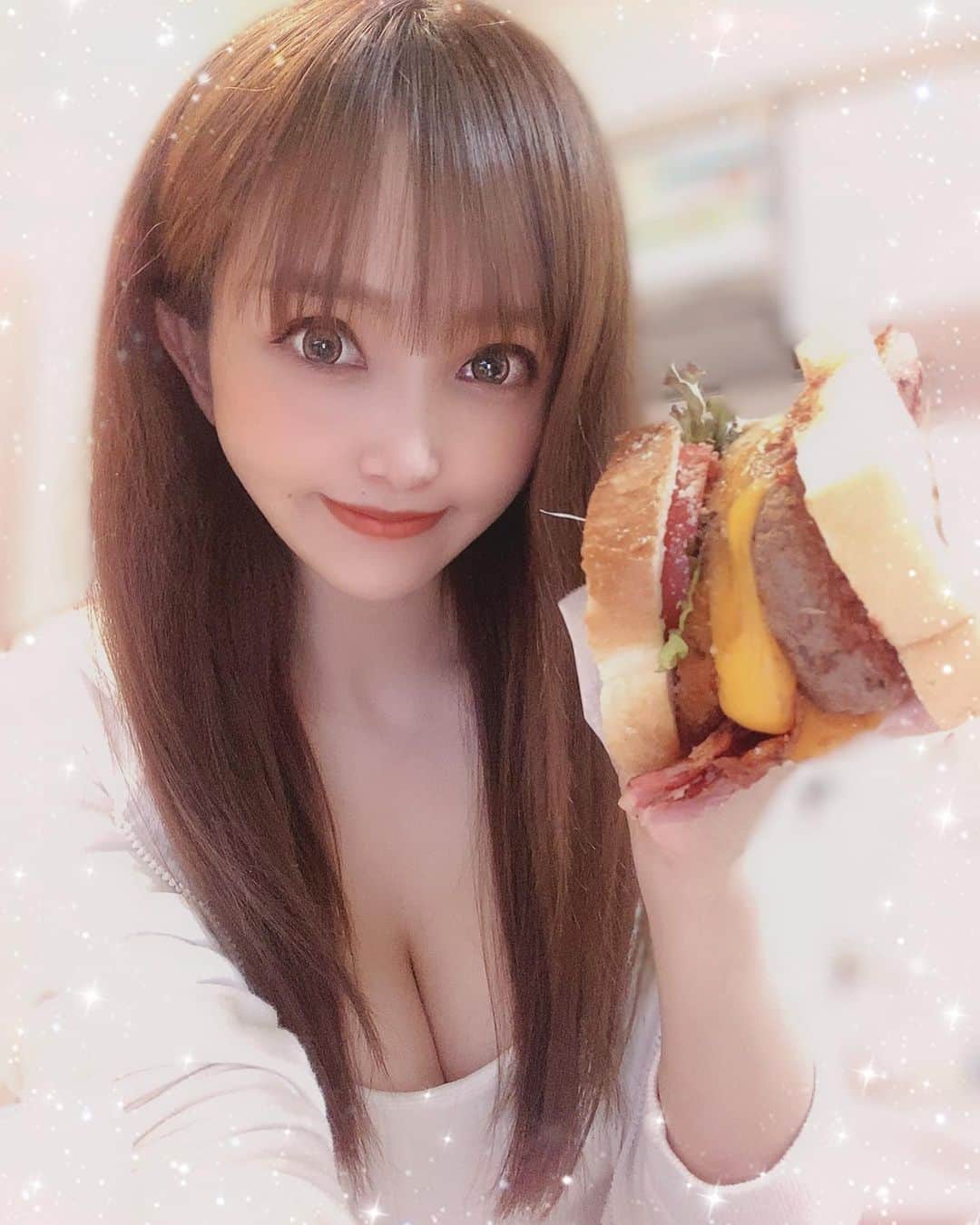 宇佐美あいりのグルメインスタ