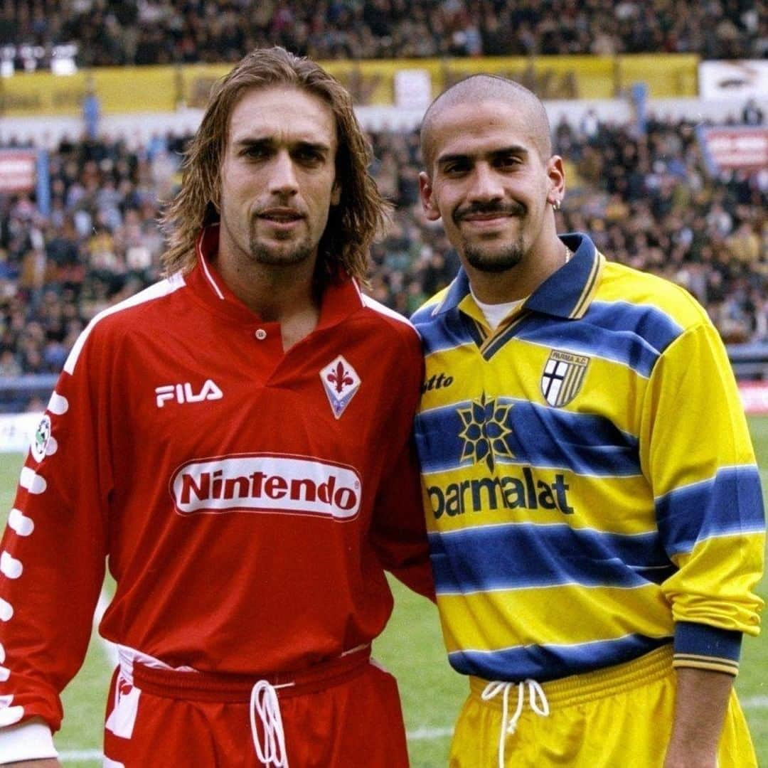 ACFフィオレンティーナさんのインスタグラム写真 - (ACFフィオレンティーナInstagram)「#FlashbackFriday  🔙🇦🇷 #ParmaFiorentina  #ForzaViola 💜 #Fiorentina #ACFFiorentina #Batistuta #Veron」7月3日 23時21分 - acffiorentina