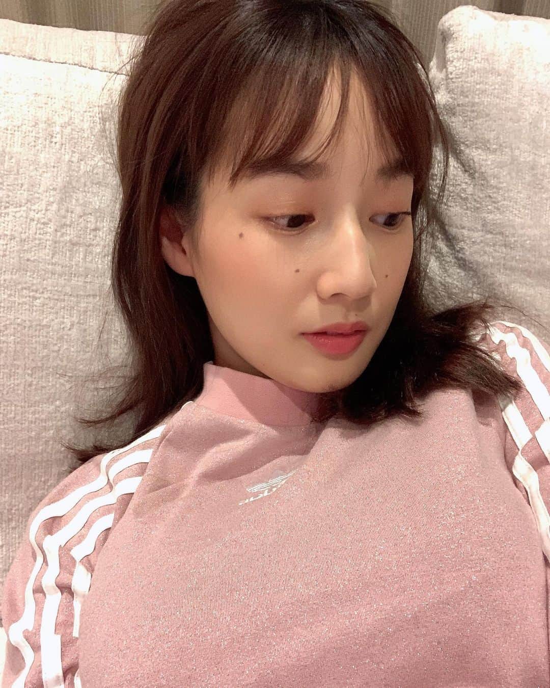 高嶋香帆のインスタグラム：「あれやこれやと始めようとしているのだけど、それよりもまずはしっかりここを更新せねばと🥱 . 宜しくね🥰」