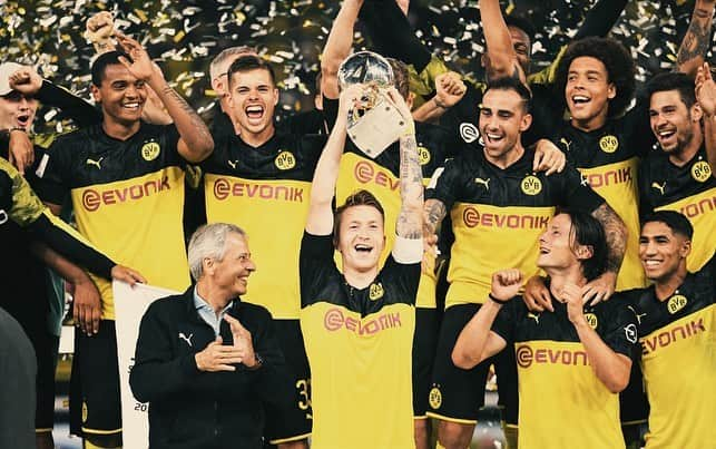 ニコ・シュルツのインスタグラム：「It’s been a strange time recently for everyone but I want to thank you for all your support in my first year! I hope you all enjoy the summer and look forward to next season 👊🏻 #BVB」