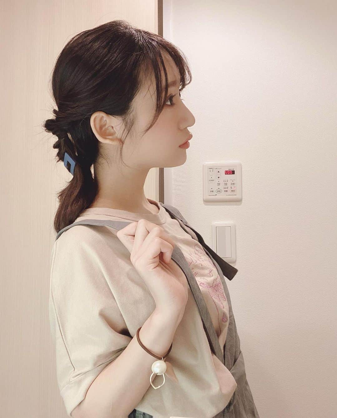 星奈あいさんのインスタグラム写真 - (星奈あいInstagram)「このいちにちが終わるまえに、わたしのこと思い出して。  #恐竜Tシャツ#だぶるねーむ#おうち写真#女の子#女子#可愛い#かわいいがーる#女の子のまいにちの服 #攝影日記#人像攝影#攝影師#拍照#人像摄影#攝影日常」7月3日 23時42分 - hoshina_r18