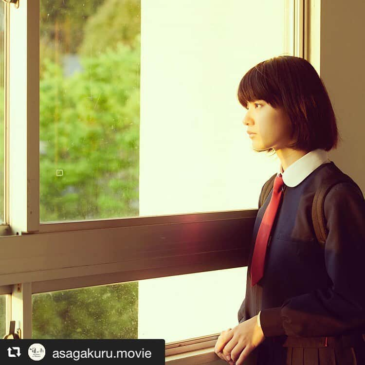 河瀬直美さんのインスタグラム写真 - (河瀬直美Instagram)「次の日曜日（7/5）は満月！ということは、映画『朝が来る』インスタライブの日であります。 このインスタライブは、月の暦に沿って開催されています。新月、上弦ときて、次は、まんまる満月🌕 そんな日のゲストに来てくださるのは、蒔田彩珠さん！  日曜朝の、素の彩珠さんはどんな女の子なんでしょう。映画制作の裏話とともに、そんなところも楽しみです。 時間は、朝８時〜、このアカウントでご覧いただけます。  『朝が来る』公式Instagramで、インスタライブへの質問を、7月4日23時59分まで受け付けています！ @asagakuru.movie  #リポスト  This Sunday (July 5th) is the full moon! So it’s a day when we have an InstaLive broadcast for our film, True Mothers.  These InstaLive broadcasts are held according to the cycle of the moon. We’ve had the new moon and waxing, so next is that full moon, filled all the way up. 🌕 The guest this time will be Aju Makita!  I wonder what kind of a girl the real Aju will be on a Sunday morning. I look forward that, along with behind the scenes of stories from the making of the film. It will start at 8 a.m.  We are taking questions for the InstaLive broadcast at the official True Mothers Instagram account until 23:59 on July 4th!  #朝が来る #蒔田彩珠 #河瀨直美 #インスタライブ #日曜朝 #満月 #組画からのお知らせ」7月4日 9時56分 - naomi.kawase