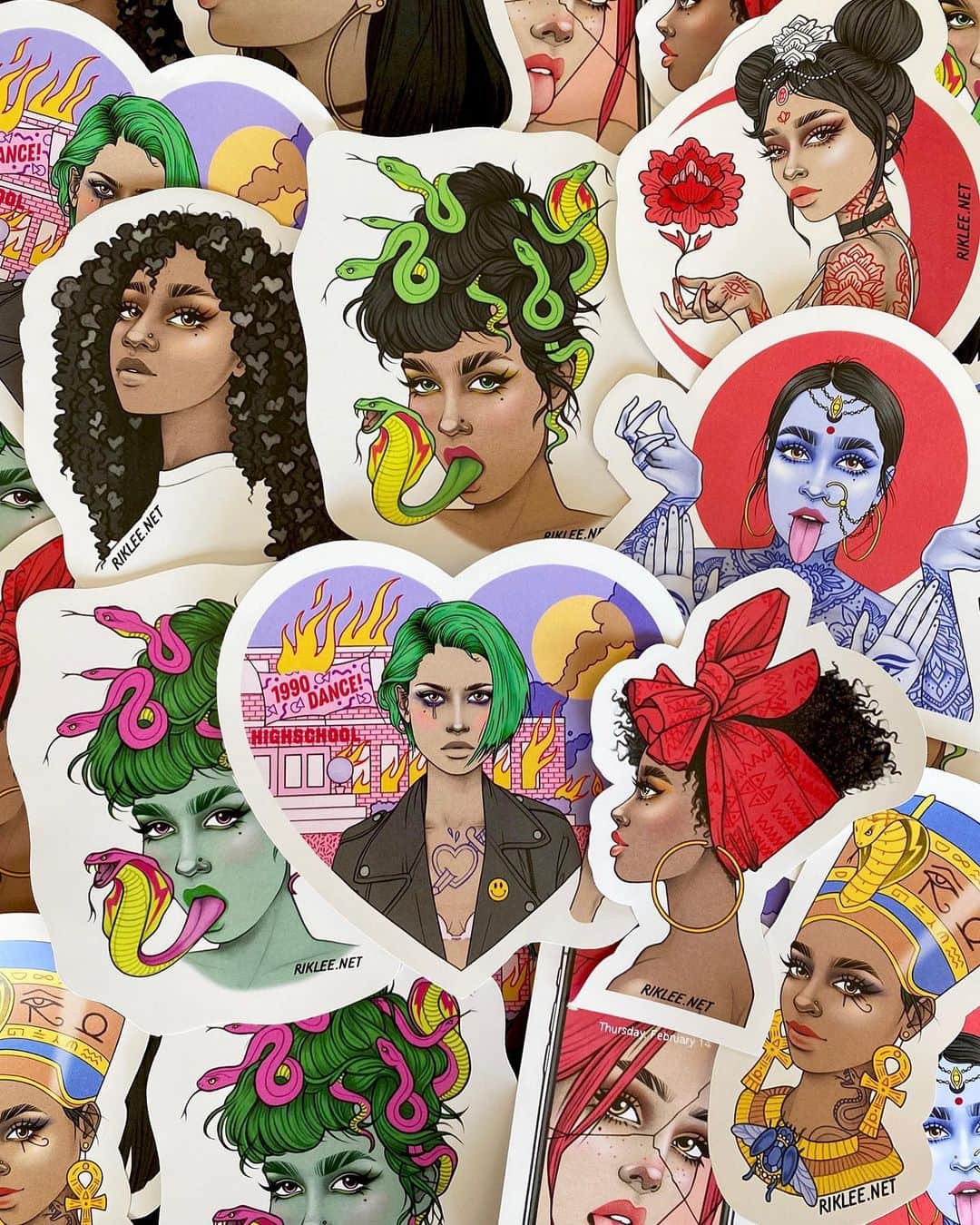 Rik Leeさんのインスタグラム写真 - (Rik LeeInstagram)「STICKERS! I made stickers that you can download.  . 4 x sheets of stickers (17 different sticker designs in total) You can print the sticker sheets over and over as many times as you want, which means, for 10 bucks you get unlimited stickers. It seems like a good, easily accessible way to get lots (and lots!) of stickers for you guys, no matter where you are. Hope you like them! . Limited time only. Direct link in my bio.  . #riklee #stickers #illustration #art #design #stickerart #stickerporn #tattoo #medusa #kali #goddess #nefertiti」7月4日 10時07分 - rikleeillustration