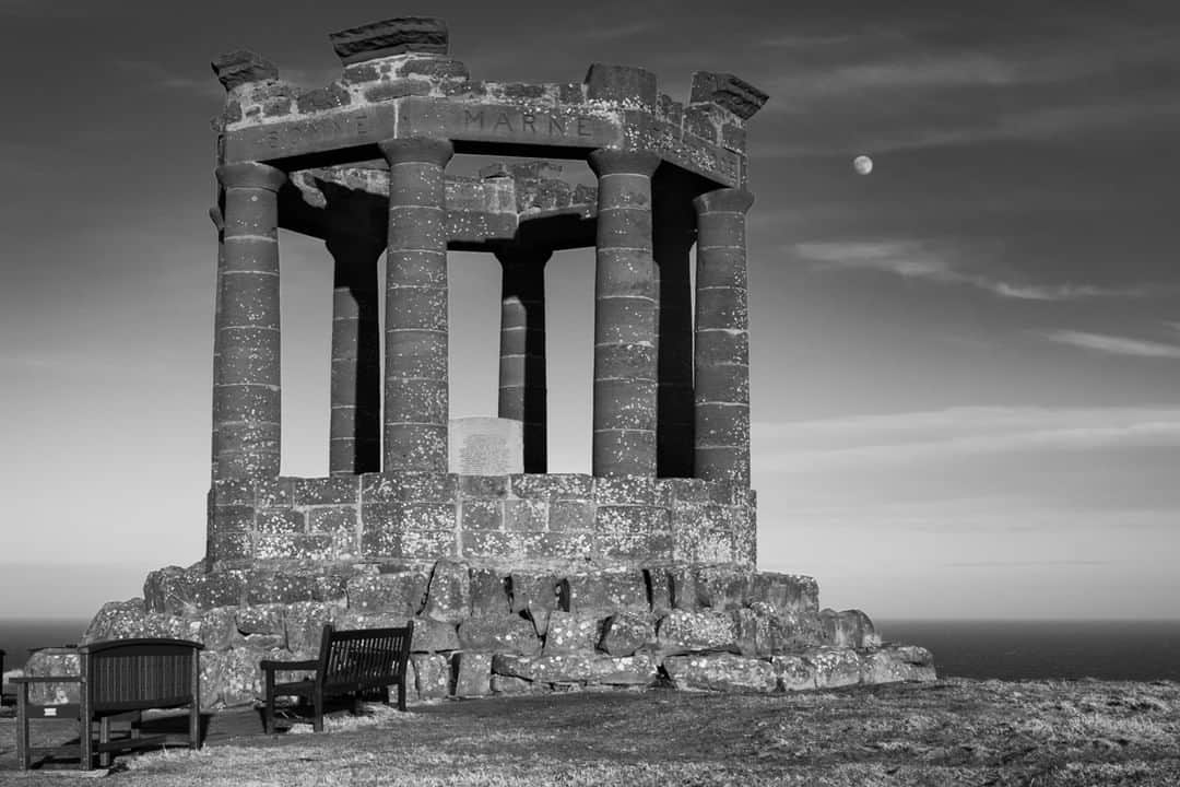 Fujifilm UKさんのインスタグラム写真 - (Fujifilm UKInstagram)「FEATURED PHOTOGRAPHER OF THE WEEK  “The War Memorial Monument on Black Hill besides Stonehaven with a waxing moon fully visible in the mid-afternoon.” – @dawnsblackphoto with the FUJIFILM X-T3.  X-T3  XF16-55mmF2.8 R LM WR  F11  ISO 200  1/110 sec  #Fujifilm #XSeries #XT3」7月4日 2時00分 - fujifilmuk