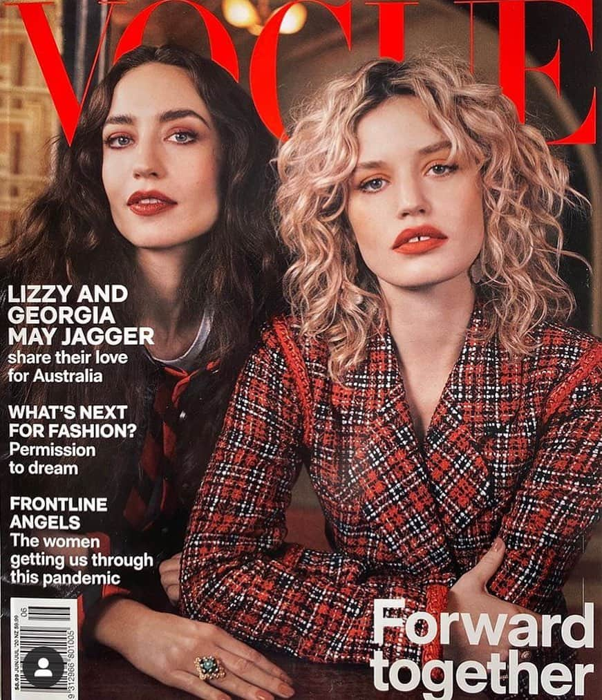 IMG Modelsさんのインスタグラム写真 - (IMG ModelsInstagram)「Together Again. 💞 @georgiamayjagger covers the new @vogueaustralia. #📷 #BennyHorne #👗 @kate_darvill #✂️ @sophieroberts_hair #💄 @victoriabaron #⭐️ #IMGstars」7月4日 2時08分 - imgmodels