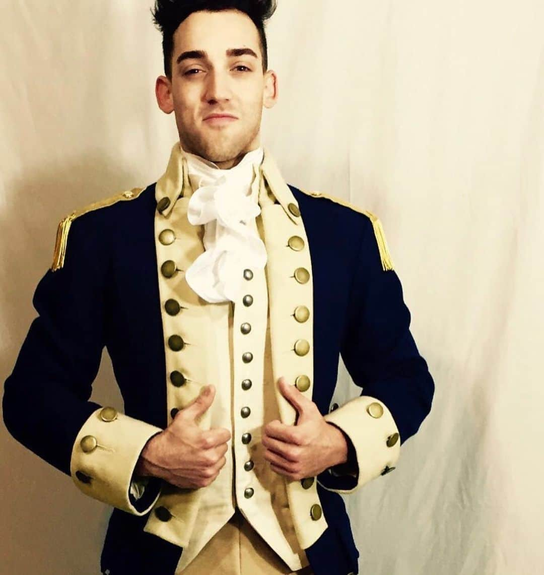 アビー・リー・ミラーさんのインスタグラム写真 - (アビー・リー・ミラーInstagram)「In honor of the Television debut of @hamiltonmusical  I wanted Illustrious Alum, WAIT FOR IT... @john7michael to know, “History has it’s eyes on you!” #soproud of this Young, Scrappy, Hungry #triplethreat #ALDC #PA #abbyleedancecompany #abbylee #abbyleemiller #broadway #hamilton #hamiltonmusical #aldcla #aldcalum #aldcalumni #aldcalways #aldcproud #pittsburgh #newyork #ny #workingprofessionaldancer」7月4日 2時56分 - therealabbylee