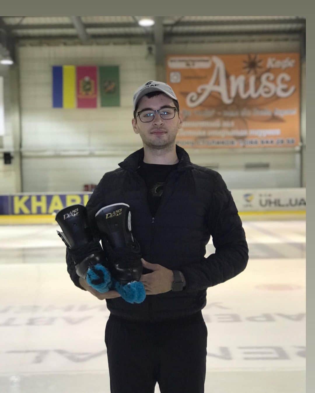 Max Nikitinのインスタグラム：「Thanks Graf for helping us again this year!  We hope that soon we will be able to compete in your wonderful boots!  And thanks to the official Graf distributor in Ukraine for shipping these skates😊」