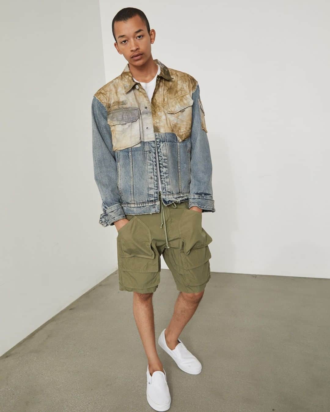 ハドソンのインスタグラム：「One jacket, two classic styles mixed together (with a splash of California). Even better? It's on sale.」