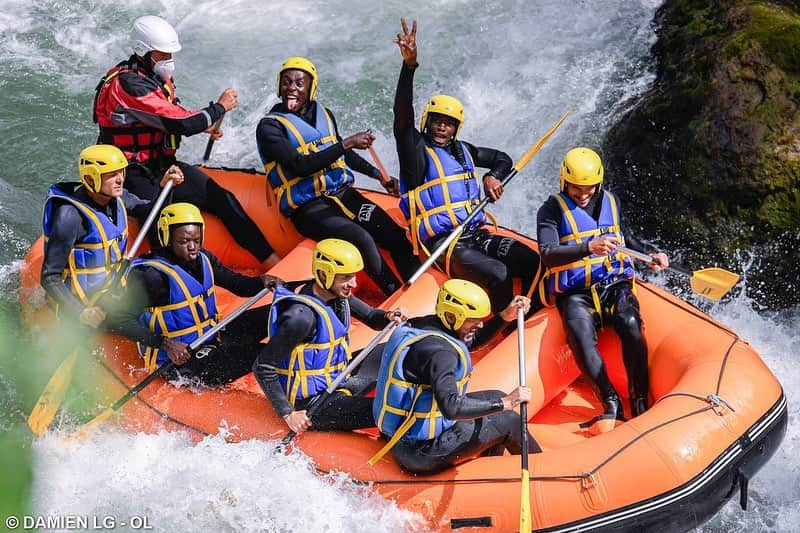 バートランド・トラオレさんのインスタグラム写真 - (バートランド・トラオレInstagram)「Rafting...Yesterday😎 @sinaly__47 #ato #ato #10 🔴🔵🇧🇫🐎」7月4日 5時24分 - bertrandtraore10