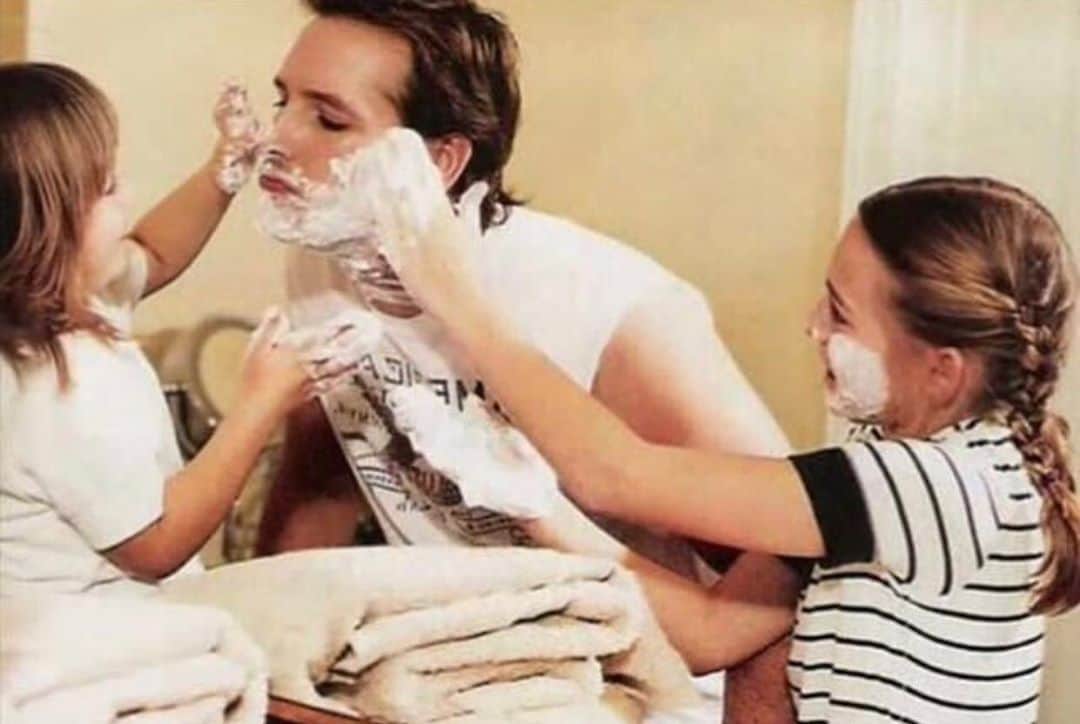 ピーター・ファシネリのインスタグラム：「#FBF」