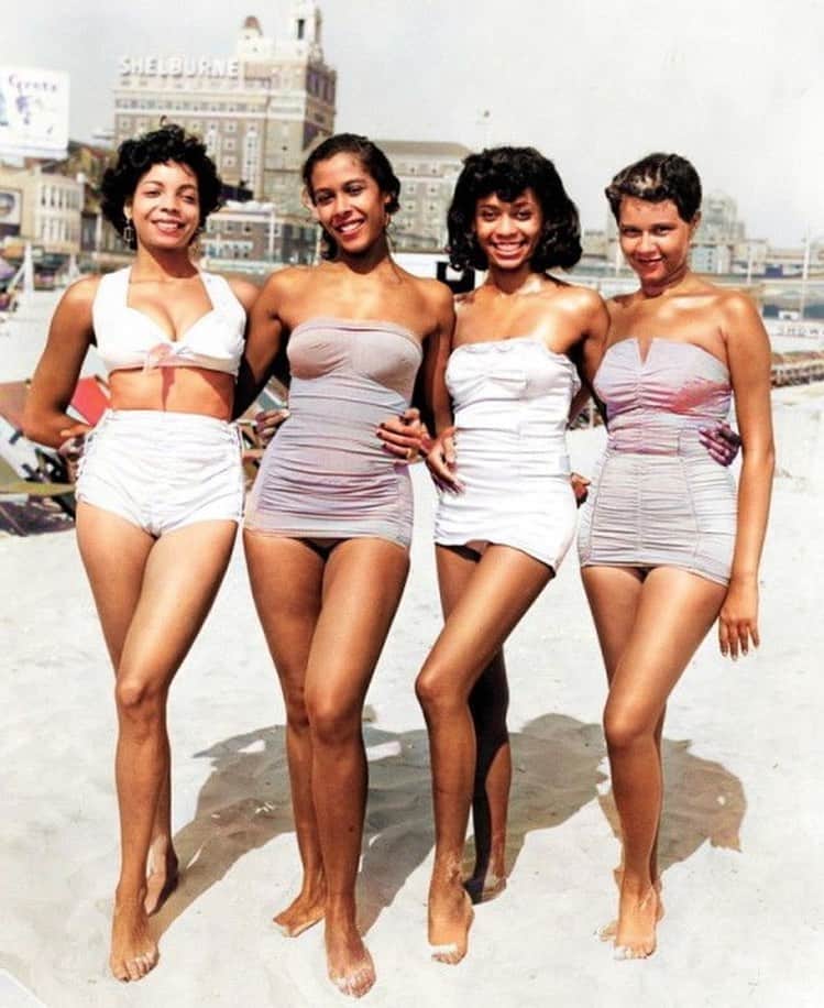 のインスタグラム：「LA beaches may be closed this weekend, but you can still wear your new favorite swimsuit around the house 👙 Swipe for our summer picks!⁠⠀ ⁠⠀ #beach #beachlook #summer #summerlook #vintage #vintagebeach #swimwear #cultgaia #herbivore #herbivorebotanicals #jacquesmariemage #simonmiller #beachvibes #fredsegal」