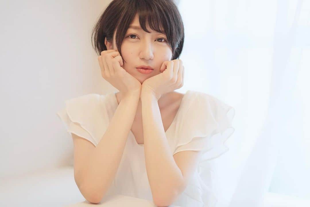 のインスタグラム：「* ･ おはようございます。 あめあめー。*☂︎*̣̩⋆̩ ･ #太田英里 #Bright #三重PR大使 #ミス桑名 #ナチュラルフードコーディネーター #健康食コーディネーター #エレガンスマナーインストラクター #釣りガール #女優 #モデル #model #actress #talent #shorthair #ショートヘア #丸顔 #l4l #like4like #followme #instagood #portrait #写真好きな人と繋がりたい」