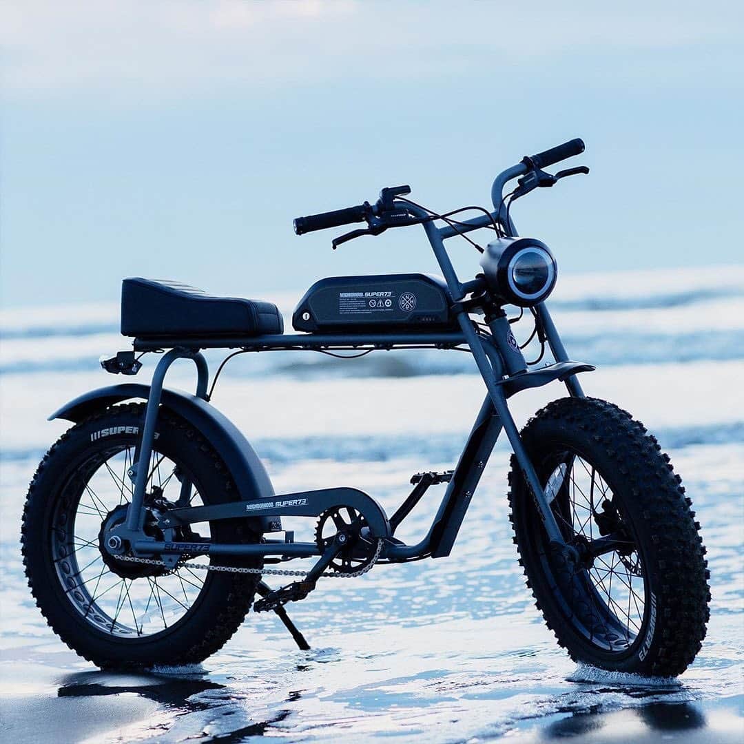 HYPEBEASTさんのインスタグラム写真 - (HYPEBEASTInstagram)「#hypeAF: @neighborhood_official has teamed up with Californian electric motorbike makers @super73 ﻿on a custom electric S-Bike. It’s been painted in a sleek triple matte pearl grey body with stark white detailing, and comes with aircraft-grade steel alloy frames, jackhammer grips and reaches a top speed of 25+ miles per hour and is powered by a battery that covers over 40 miles of range. Click the link for more details.  Photo: NEIGHBORHOOD」7月4日 20時22分 - hypebeast