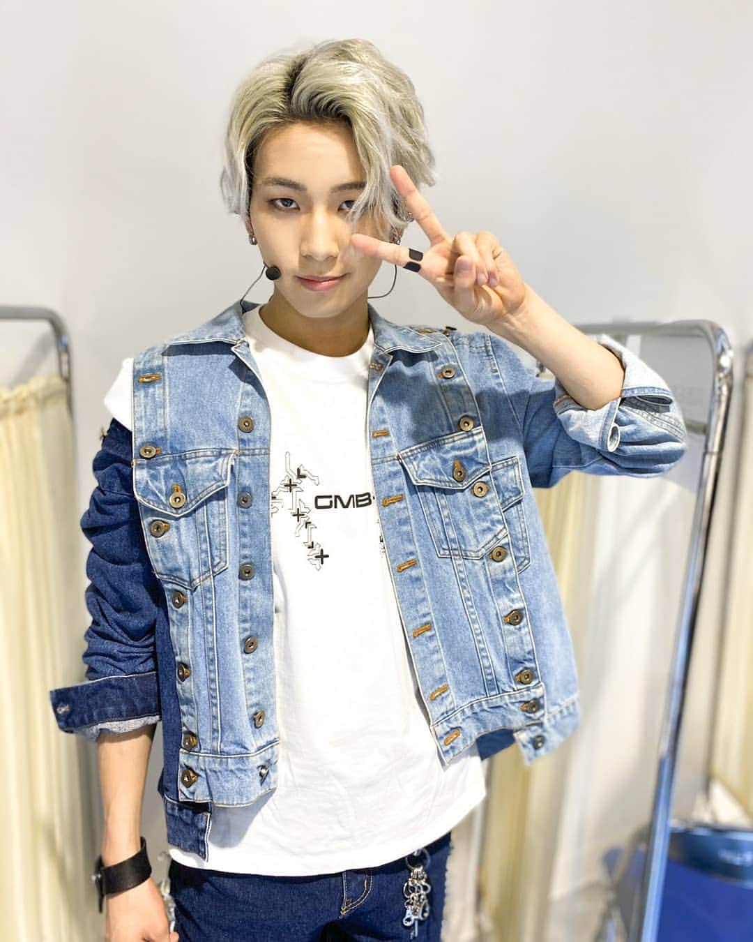 川尻蓮のインスタグラム：「Tokyo Virtual Runway Live by #GirlsAward に #JO1 が  ￼  LIVE Performance  ￼  を担当させていただきました！」