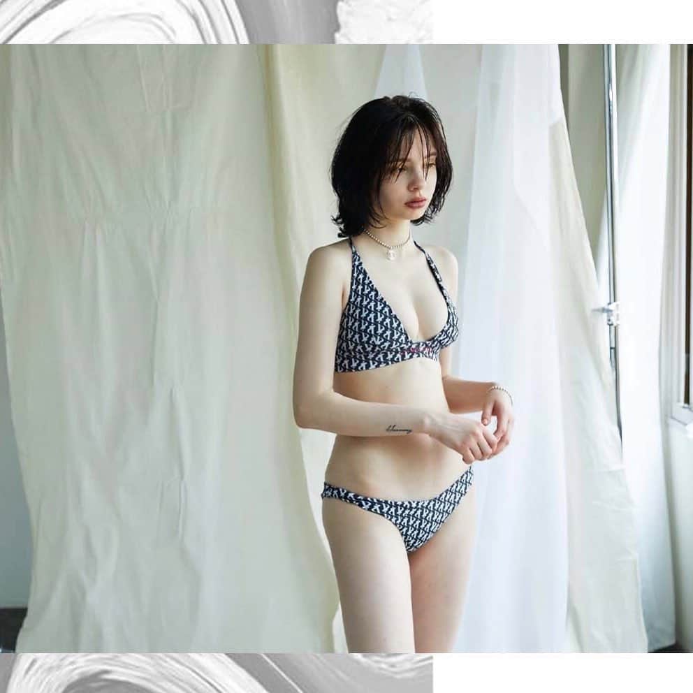 Juemiさんのインスタグラム写真 - (JuemiInstagram)「Today's Arrival Triangle Wide Band Bikini ¥13,900+tax インナーとしても活躍するシンプルな三角タイプ。 アンダーバスト部分は太めで、しっかりと胸元をホールドしてくれます。 フロントにはロゴ刺繍を施しました。 #juemi #juemistyle #ju2562」7月4日 19時24分 - _juemi_