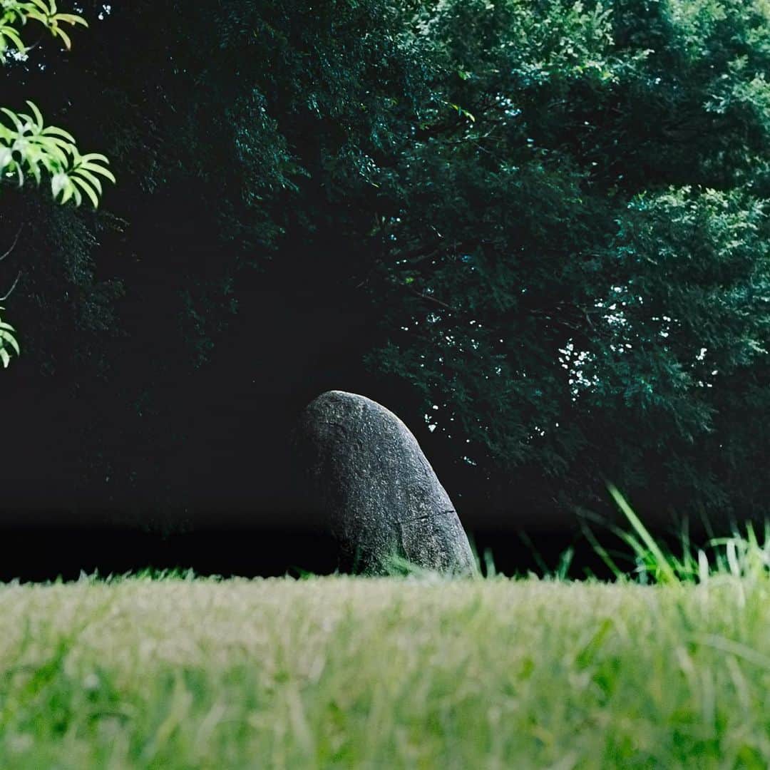 濱田英明のインスタグラム：「The Isamu Noguchi Garden Museum Japan, 2018 #イサムノグチ #isamunoguchi #pentax67」