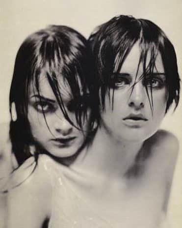 大森美希さんのインスタグラム写真 - (大森美希Instagram)「Guinevere van Seenus & Stella Tennant, photo by Paolo Roversi for Vogue Italia, July 1996  #今日の一枚 #ステラテナント #パオロロベルシ #ファッションフォト #90年代ファッション #モード #アート #ファッション #クリエーター #写真 #ヴォーグイタリア #イタリアンヴォーグ #今日のムード #ポートレート #パリ生活 #スーパーモデル #todaysphoto #paoloroversi #stellatennant #guineverevanseenus #portrait #fashionphotography #fashion #mode #art #todaysmood #90sfashion #vogueitalia #monochrome #parislife」7月4日 13時10分 - mikiomori_