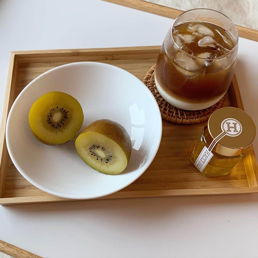 のインスタグラム：「🥝🍯」