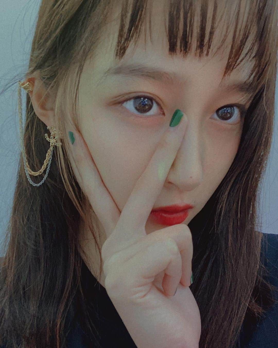 クアン・シャオトン（Guan Xiaotong）のインスタグラム：「哈哈哈🤣🤣🤪🤪」