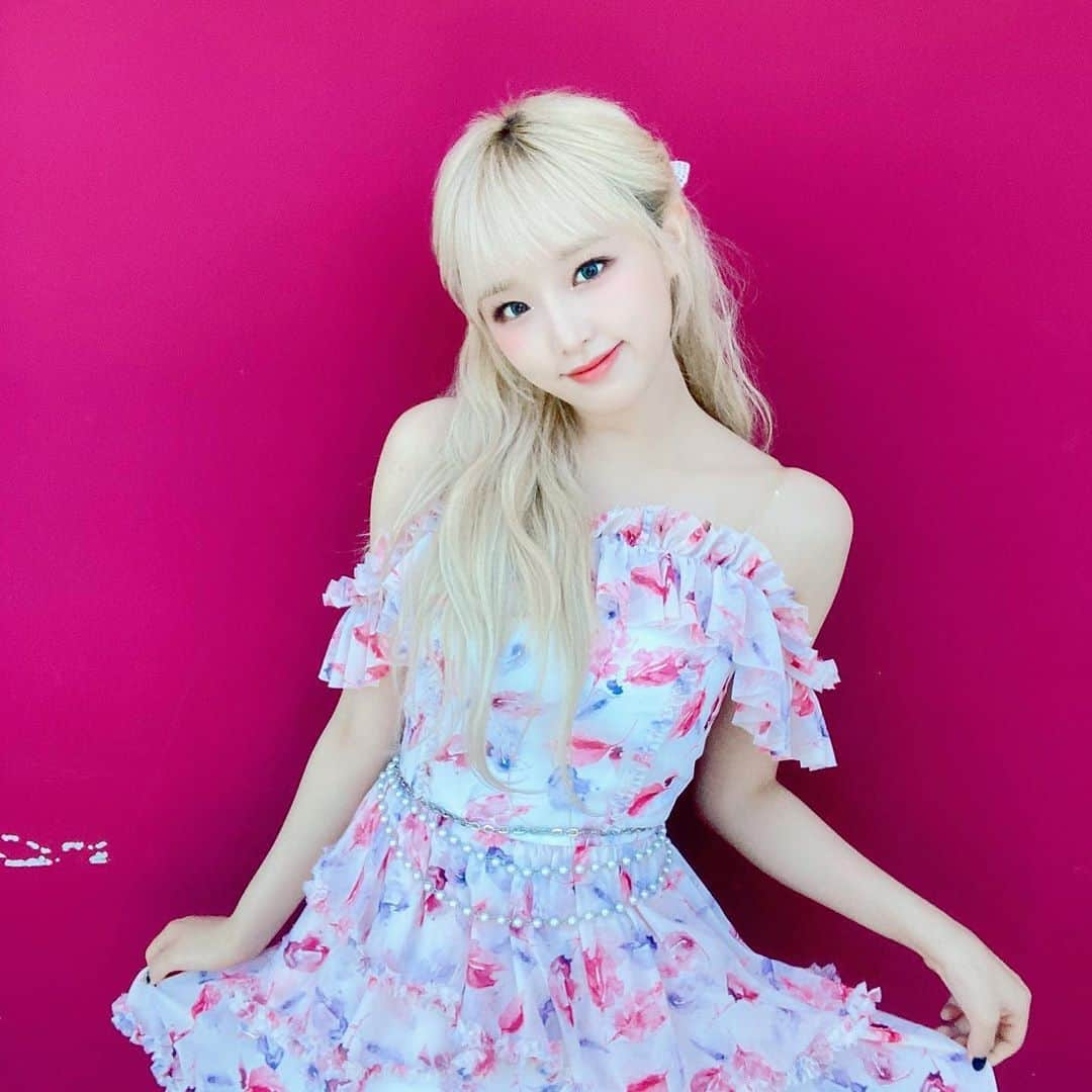 IZ*ONEさんのインスタグラム写真 - (IZ*ONEInstagram)「위즈원 오늘도 사랑해요😍 ⠀ WIZ*ONE 今日も愛してるよ😍 ⠀ #예나 #イェナ #IZONE #아이즈원 #アイズワン」7月4日 20時33分 - official_izone