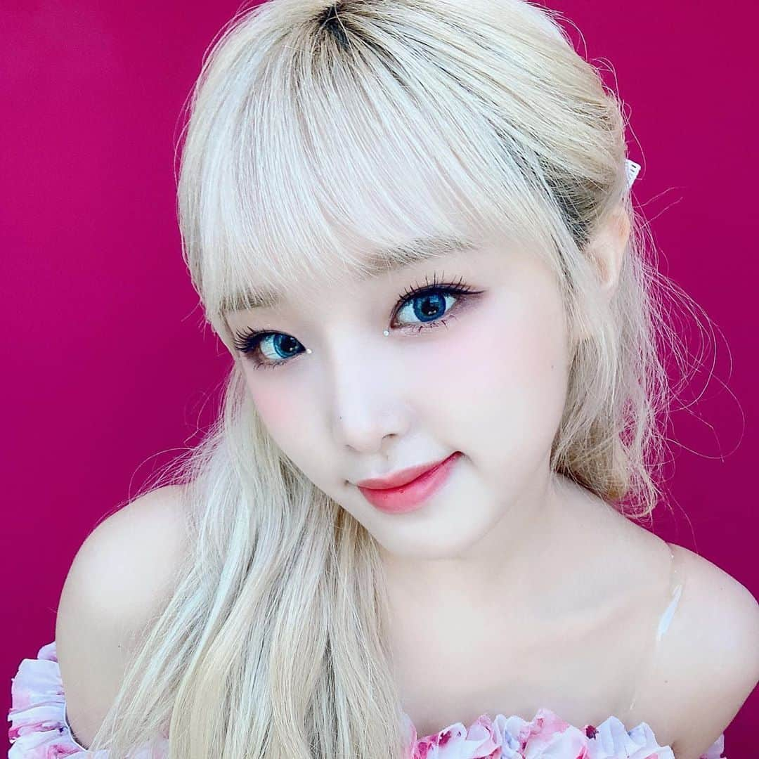 IZ*ONEさんのインスタグラム写真 - (IZ*ONEInstagram)「위즈원 오늘도 사랑해요😍 ⠀ WIZ*ONE 今日も愛してるよ😍 ⠀ #예나 #イェナ #IZONE #아이즈원 #アイズワン」7月4日 20時33分 - official_izone