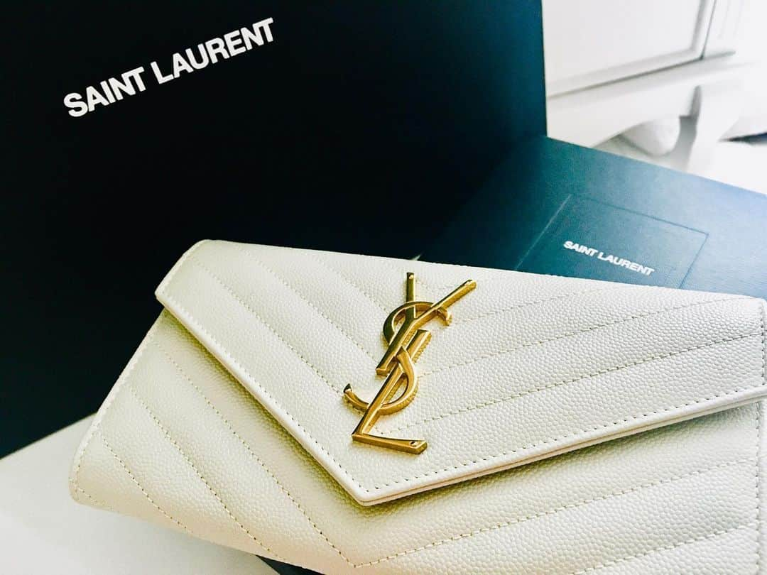 藤咲きく乃のインスタグラム：「#saintlaurent #saintlaurentparis #ysl #yvessaintlaurent」