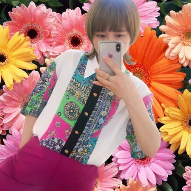 サーヤのインスタグラム：「衣装/M-12020記者会見 ・ ・ #outfit #ootd #ootn #item #code #fashion #第七世代 #に括られることもあれば #ネクスト第七のこともある #括られてみたものの #誰とも仲良くないこと多し」