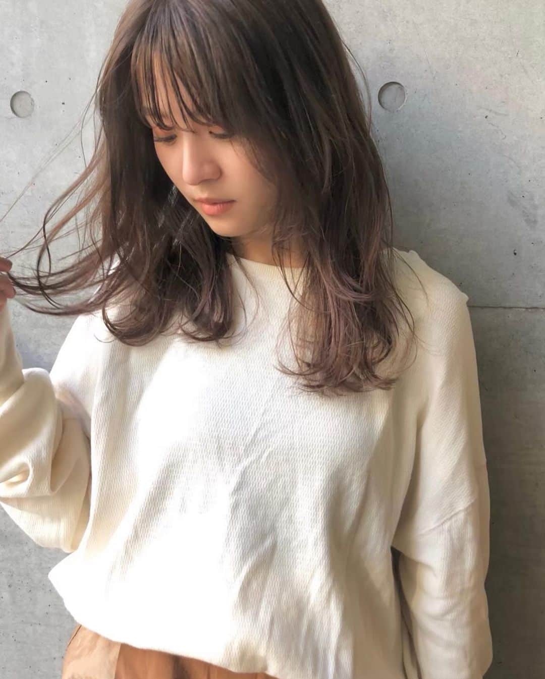 高嶋菜七さんのインスタグラム写真 - (高嶋菜七Instagram)「美容院の質問多かったから それ終わりの髪の毛集！ 担当のmanaさんがいつも髪を可愛くしてくださります😊  いつもだいたい暗めのアッシュにしてもらってます！  #linkybyshima  #ヘアスタイル #ヘアアレンジ」7月4日 18時11分 - nana_takashima_tpd