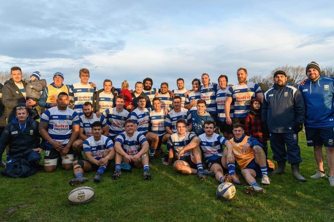 ダニエル・カーターさんのインスタグラム写真 - (ダニエル・カーターInstagram)「Loves his footy 😄. Great day today playing with @southbridgerugby_footballclub thanks for having me 👊 #rugby #givingbacktograssroots #southbridge 📸 @kai_schwoerer @gettysport」7月4日 18時12分 - dancarter_