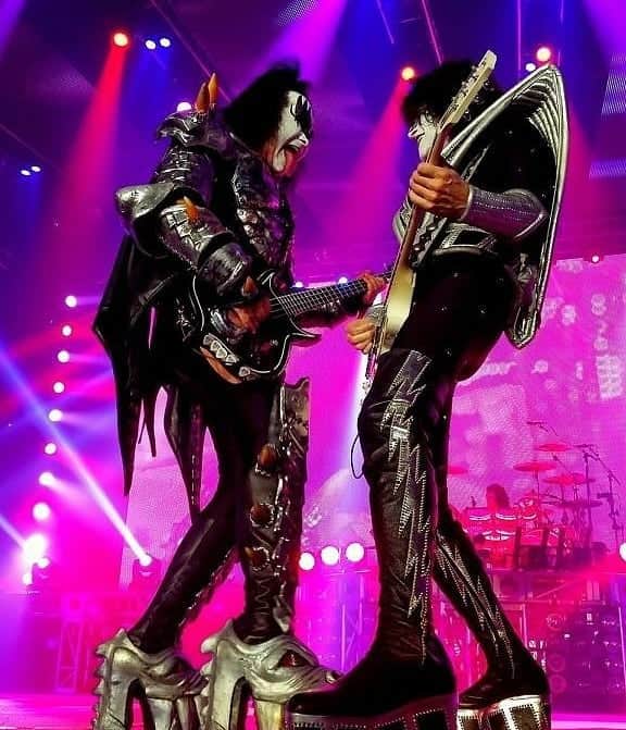 KISSさんのインスタグラム写真 - (KISSInstagram)「#KISSTORY - July 4, 2016 - #KISS opened their 40 city Freedom To Rock Tour in Tuscon, Arizona.  Did you see a show on this tour, #KISSARMY?」7月5日 4時59分 - kissonline