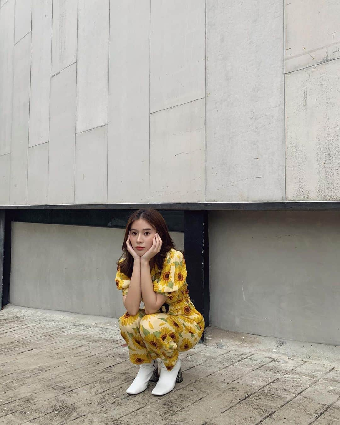 Supassaraさんのインスタグラム写真 - (SupassaraInstagram)「~ทำตัวตะเร้กกกก🤪  🌻 @sretsisofficial 🌻」7月4日 20時39分 - supassra_sp