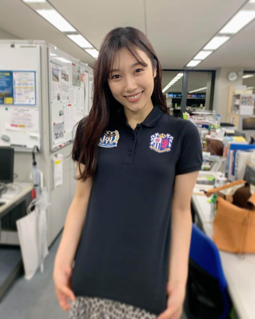 辻沙穂里のインスタグラム：「. 祝！J1再開✨ セレッソ大阪VSガンバ大阪　の大阪ダービーを サポーターの皆さんとリモートで観戦しました⚽️💕 その様子、月曜日のちちんぷいぷいで放送します😊 #Jリーグ#セレッソ大阪#ガンバ大阪#大阪ダービー」
