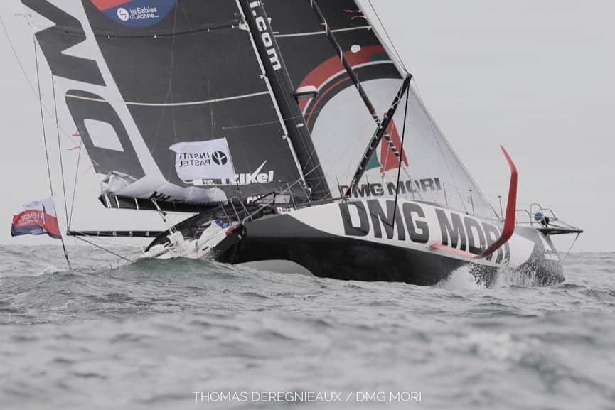 白石康次郎さんのインスタグラム写真 - (白石康次郎Instagram)「外洋ヨットレース「VENDÉE-ARCTIQUE-LES SABLES D'OLONNE」  日本時間7月4日（土）22:30スタート予定。  スタートの模様は、以下Youtube LiveのURLからご視聴頂けます。 ご声援のほどよろしくお願いいたします。  ■Youtube Live　7/4(土)22:00～ https://www.youtube.com/watch?v=c0REe2bU000  ■トラッキングサイト https://www.imoca.org/en/races/imoca-globe-series/vendee-arctique-les-sables-d-olonne   #dmgmori #dmgmorisailingteam #dmgmoriglobalone #globalone #imoca #vendeeglobe #vg2020 #白石康次郎  #ヴァンデグローブ #DMGMORIセーリングチーム」7月4日 21時23分 - kojiro.shiraishi