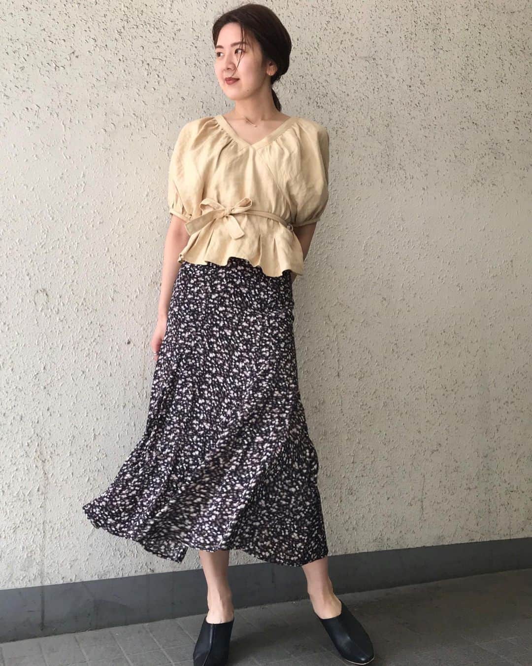 スナイデルさんのインスタグラム写真 スナイデルinstagram スナイデルスタッフがオススメする Saleアイテムを使用したセルフ コーディネートをご紹介致します Tops 9 500yen Tax Skirt 12 000yen Tax Shoes 000yen Tax Snidel スナイデル Snidel Official