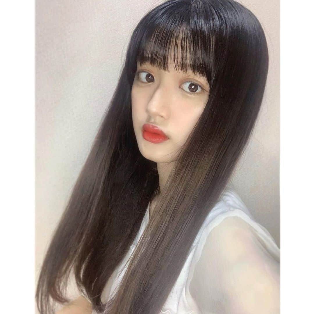 桃さんのインスタグラム写真 - (桃Instagram)「﻿ ﻿ ﻿ 髪結構伸びた気がする🤔﻿ ﻿ 伸ばしてたから嬉しい！☺︎」7月4日 22時21分 - momo.1121_