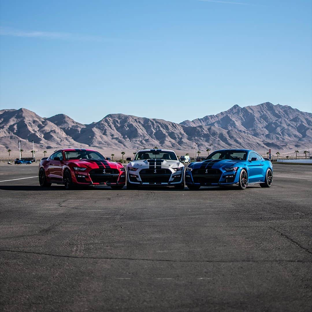 Fordさんのインスタグラム写真 - (FordInstagram)「American icon through and through. ・ *Shelby and GT500 are registered trademarks of Carroll Hall Shelby Trust. Optional features shown. ・ #Ford #FordMustang #ShelbyGT500 #4thOfJuly」7月4日 23時13分 - ford