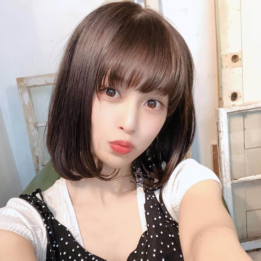 紗藤まゆのインスタグラム：「今日もすっぴんです🙇‍♀️ 髪の毛を綺麗にしてもらってきました！ #av #tokyo #japan」