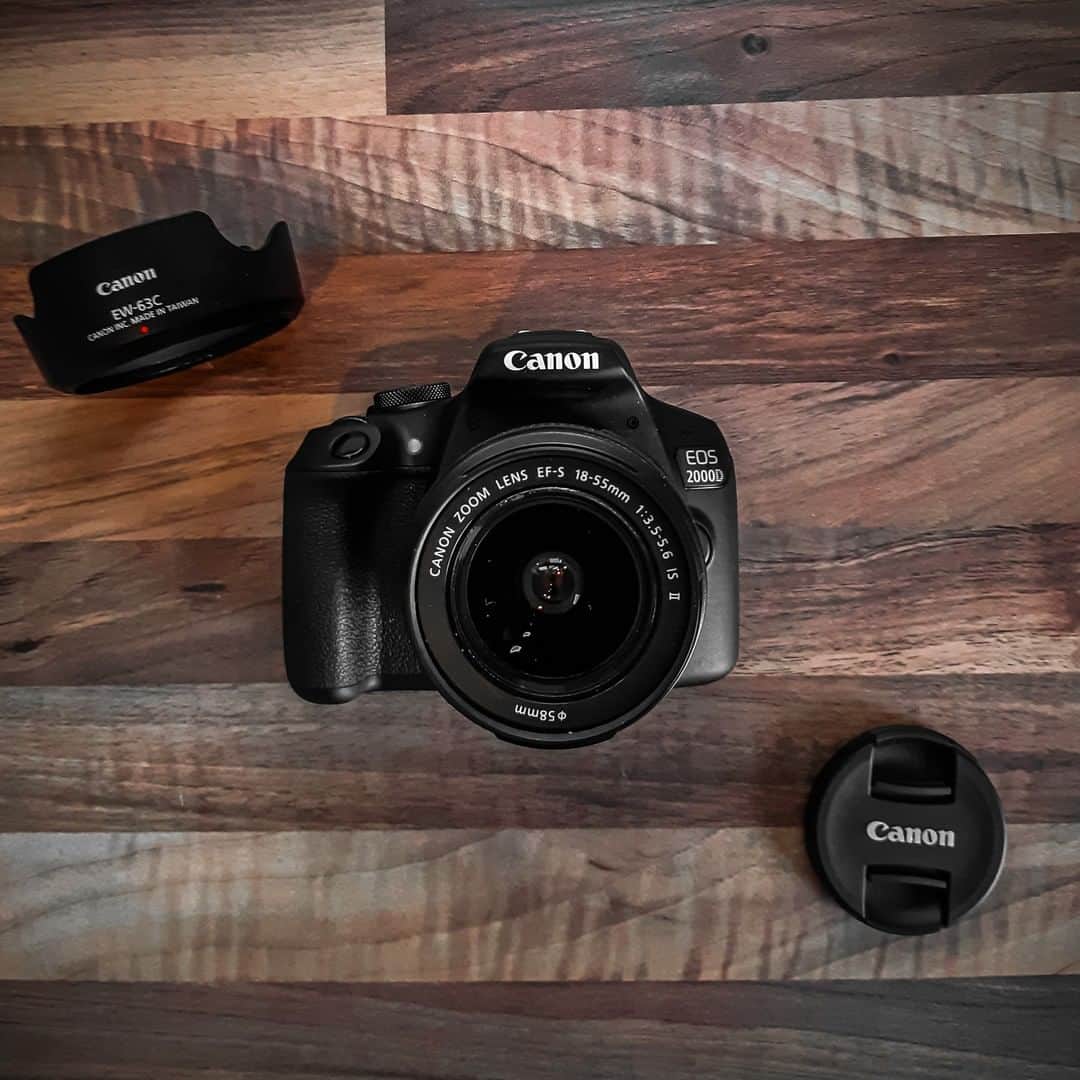 Canon UKさんのインスタグラム写真 - (Canon UKInstagram)「Perfect for bringing everyday moments to life the Canon EOS 2000D is a great choice for photographers looking to get started with their first DSLR, with Wi-Fi for instant sharing. What tips would you give to others looking to start shooting with their first DSLR? Let us know in the comments 👇🏻  📷 by @noelmccartanphoto - #canonuk #mycanon #canon_photography #liveforthestory #canoncamera #myphotography #photogear #canonshooter #mycamerabag #canongear #cameraaddict #dailygear」7月5日 0時00分 - canonuk