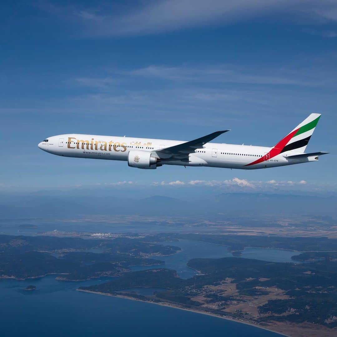 エミレーツ航空さんのインスタグラム写真 - (エミレーツ航空Instagram)「Did you know that all Emirates’ aircraft are fitted with advanced HEPA cabin air filters which are proven to filter out 99.97% of viruses on board? The HEPA filters remove dust, allergens and microbes from the air recirculated into the cabin and flight deck, which helps to provide a safer, healthier and more comfortable environment for the passengers and crew. The air in our cabins is also fully renewed every two to three minutes. The HEPA filters on our aircraft are also replaced at regular intervals ensuring added peace of mind for travellers.   Click on the link in our bio to learn more about our health and safety measures at every step of the travel journey.  #FlySaferWithEmirates」7月5日 0時02分 - emirates