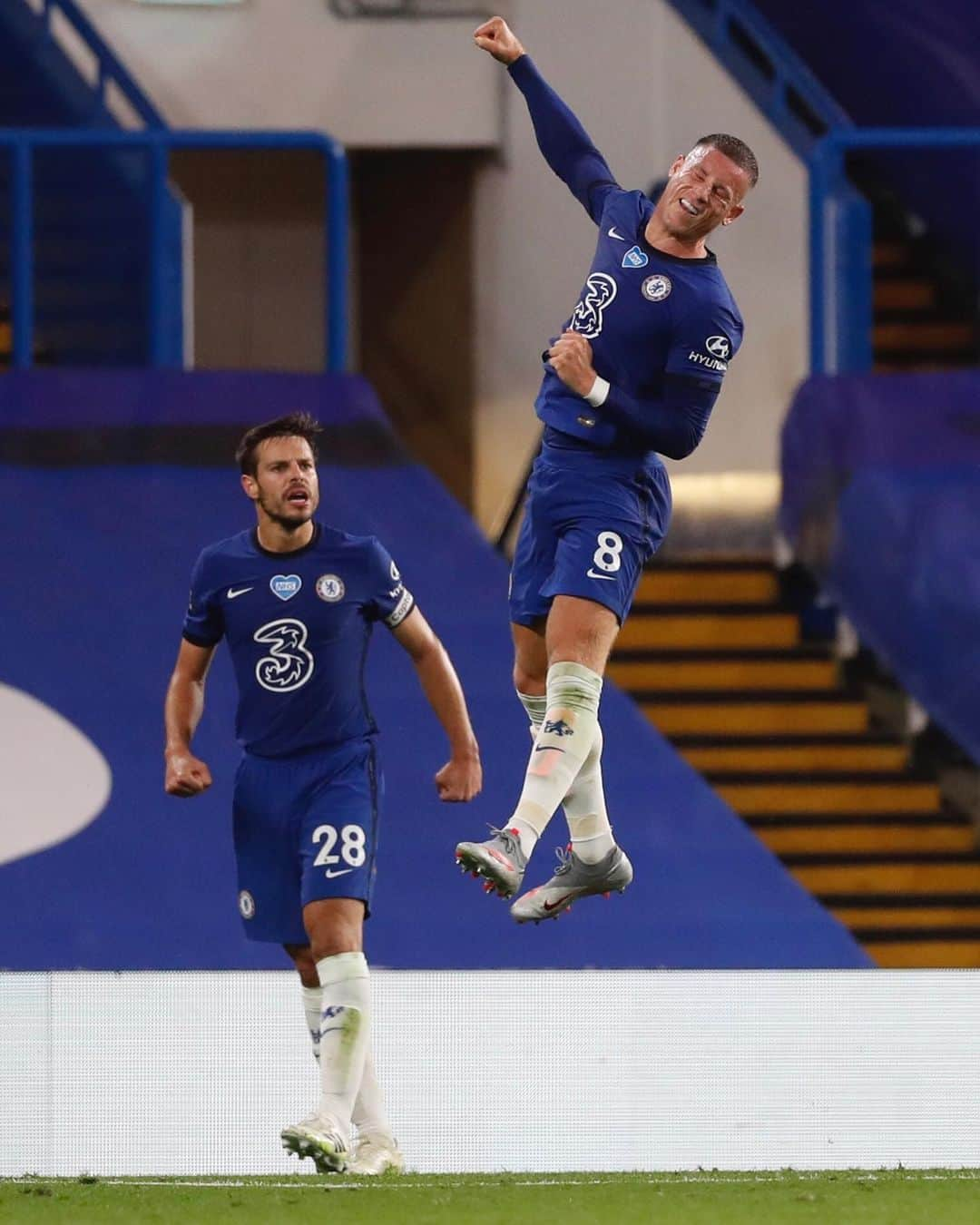 チェルシーFCさんのインスタグラム写真 - (チェルシーFCInstagram)「🦸🚀 @RossBarkley completes the scoring late on! 3-0! #CHEWAT #CFC #Chelsea」7月5日 5時56分 - chelseafc