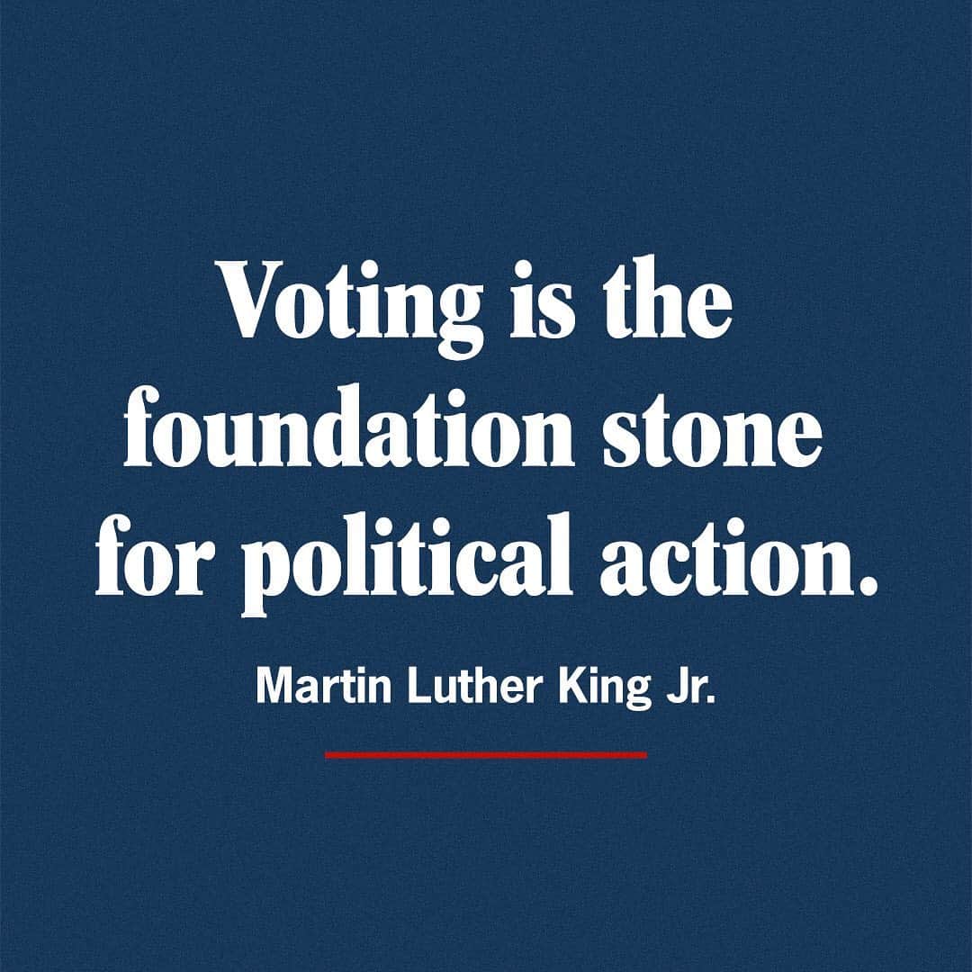 シービーズのインスタグラム：「Wishing everyone a Happy Fourth of July. To celebrate, let’s get out there and vote! ⁣ ⁣⁣ ⁣#forallforalltime」