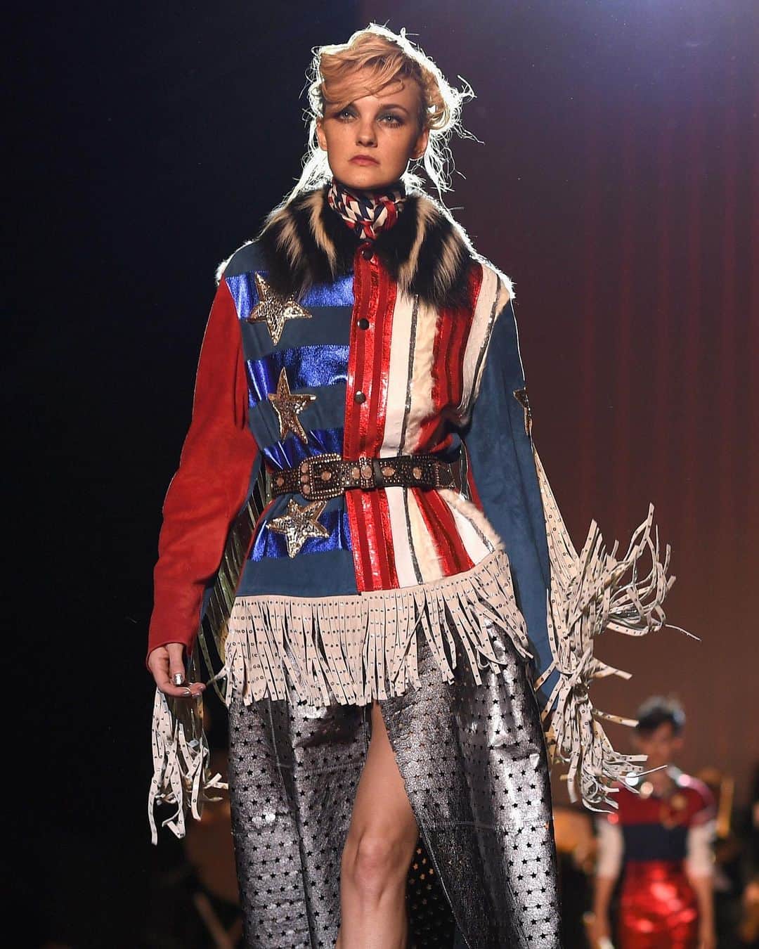 Fashion Weekのインスタグラム：「Star spangled & striped 🇺🇸 Happy 4th of July to those celebrating, learning and reflecting today. Swipe through for a few flag-inspired looks from the runway.⁠⠀ .⁠⠀ Shown here:⁠⠀ @marcjacobs' September 2015 #NYFW runway⁠⠀ @lacoste's September 2015 #NYFW ruwnay⁠⠀ @ralphlauren's September 2018 #NYFW runway⁠⠀ @moschino's June 2014 #LFW Menswear runway⁠⠀ @givenchyofficial's June 2015 #PFW Menswar runway⁠⠀ ⁠⠀ Photos by @gettyimages⁠⠀ ⁠⠀」