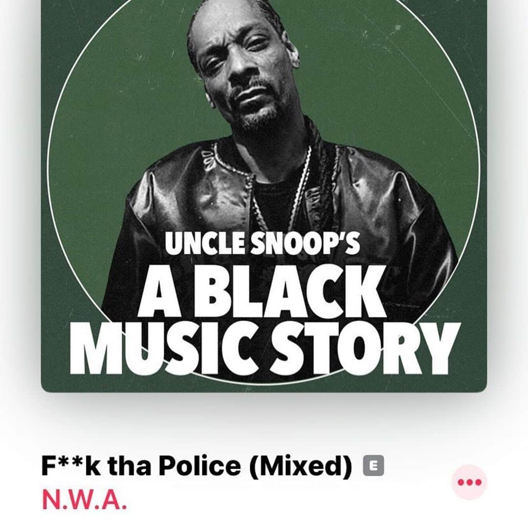 スヌープ・ドッグさんのインスタグラム写真 - (スヌープ・ドッグInstagram)「Playlist streaming on @applemusic  now 💯🔥🔥🔥🔥🤜🏾🖤」7月5日 2時25分 - snoopdogg