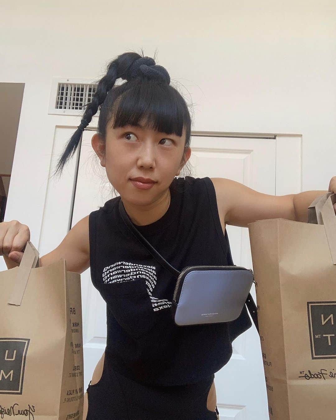 Mei Kawajiriさんのインスタグラム写真 - (Mei KawajiriInstagram)「I won’t do BBQ 🍖, I won’t wear American flag nails 🇺🇸. I go supermarket, I make salad 🥗 How about u?」7月5日 3時18分 - nailsbymei